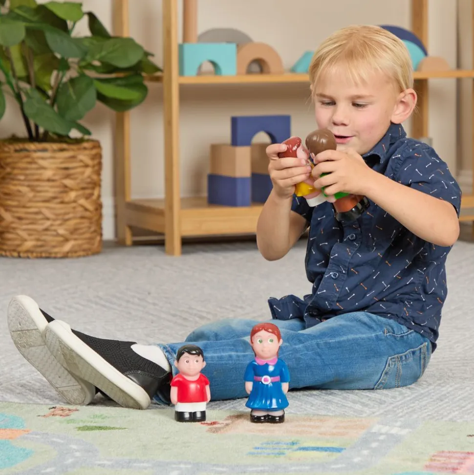 Chunky Caucasian Family Figures - Set of 4