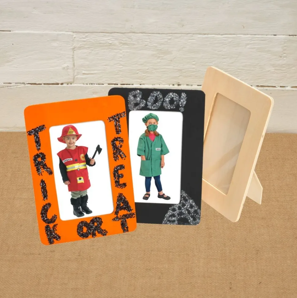 Colorations® Frightfully Fun Frames Craft Kit