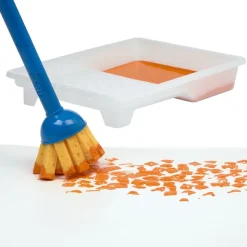 Colorations® Re-useable Paint Tray with Liner and Lid, Set of 5