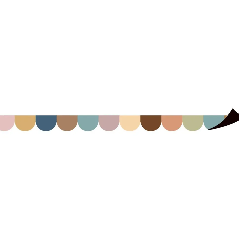 Everyone is Welcome Scalloped Magnetic Border