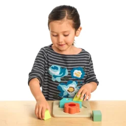 Excellerations® Sustainably Harvested Rubberwood Flower Puzzle