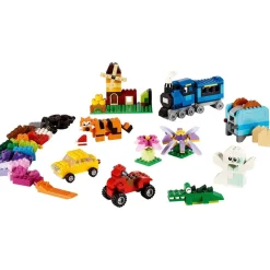 LEGO Medium Creative Brick Box - 484 Piece Set