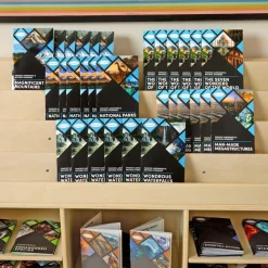 Really Good Stuff® Interest-Based Readers: Famous Landmarks and Natural Wonders