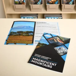 Really Good Stuff® Interest-Based Readers: Famous Landmarks and Natural Wonders