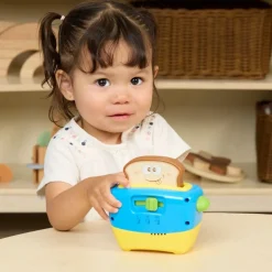 Toddler Pop-Up Toaster