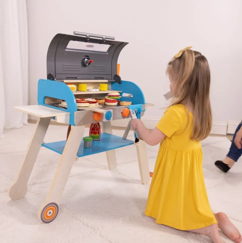 Wooden Deluxe Barbecue Grill, Smoker and Pizza Oven